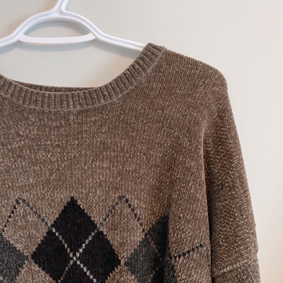 SOLD 🚫 Soft and cozy sweater 🤩 - Picture 1 of 4